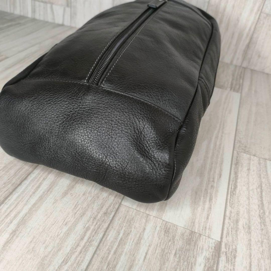 53 COACH コーチ　レザー　ボディーバッグ