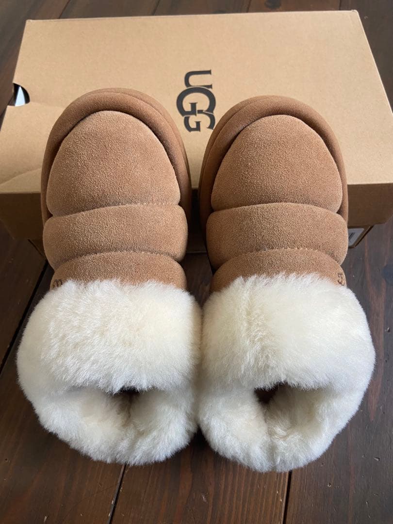 【新品未使用】UGG tazzlitaダズリータ JP21センチ　ステッカー付