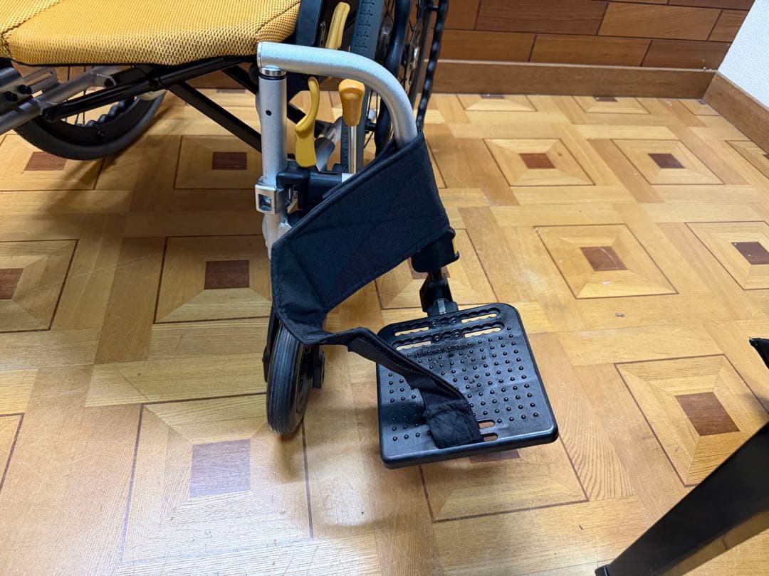 松永製作所 ネクストコア ミニモ 介助用 車椅子 ライトグリーン