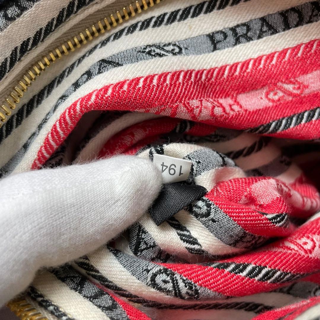 a*a様 PRADA カナパ　M デニム　レアカラー　トートバッグ