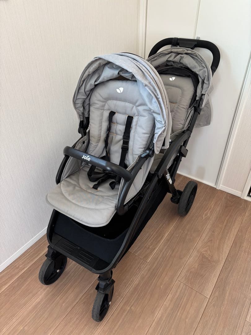 2人乗りベビーカー　年子、双子用　 Joie ダブルベビーカー グレー