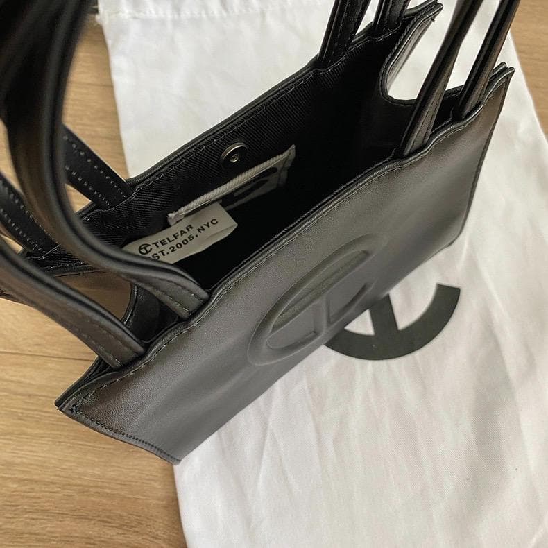 TELFAR スモール ショッピング バッグ（ブラック）