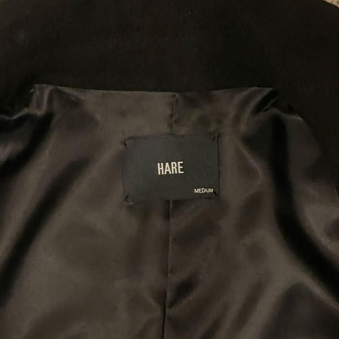 HARE ブラックとグレーのダブルブレストトレンチコート
