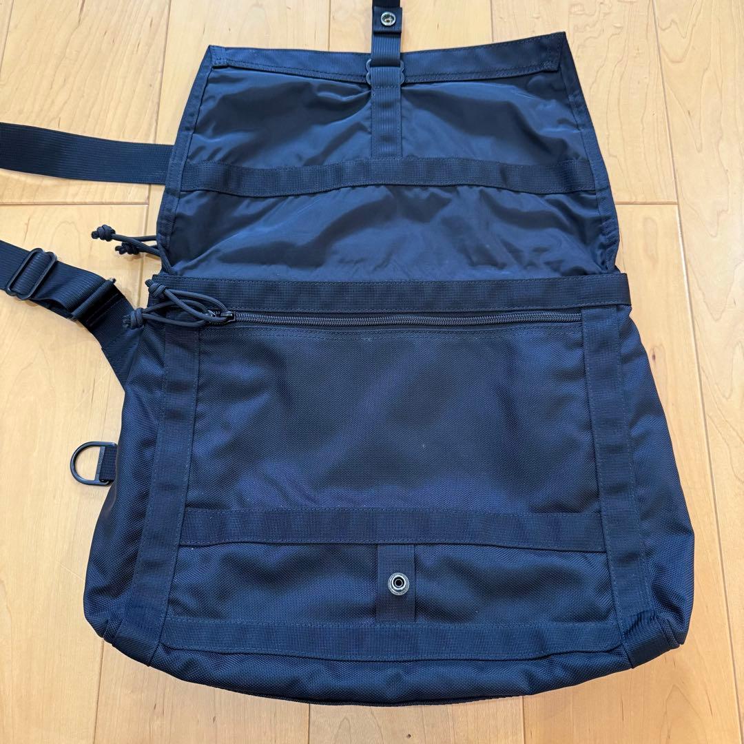 ブリーフィング メッセンジャーバッグ Fleet Messenger 13 黒