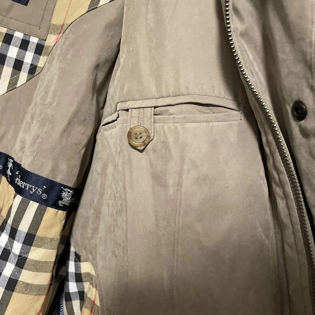 Burberry's フード付きトレンチコート ベージュ