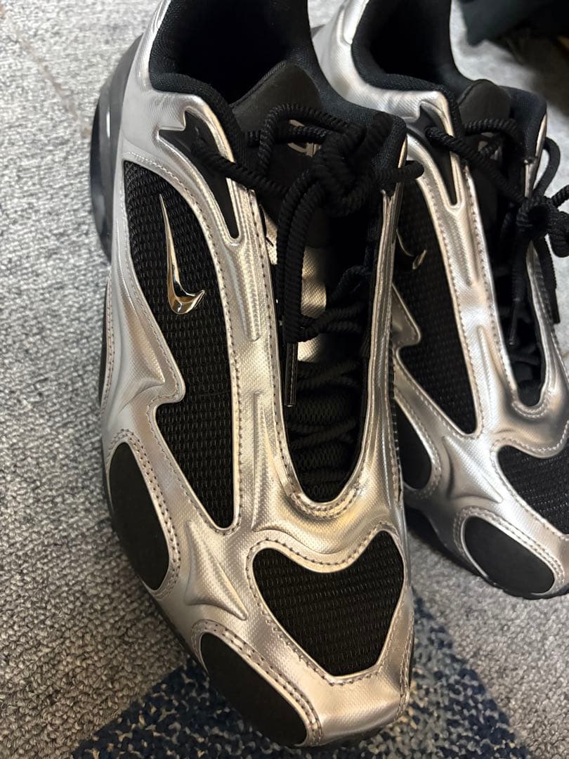 靴 NIKE AirMaxMuse llic Silver 28cm