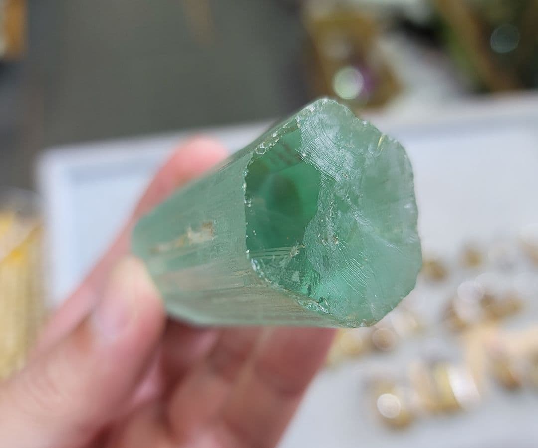 アクアマリン　結晶　希少品