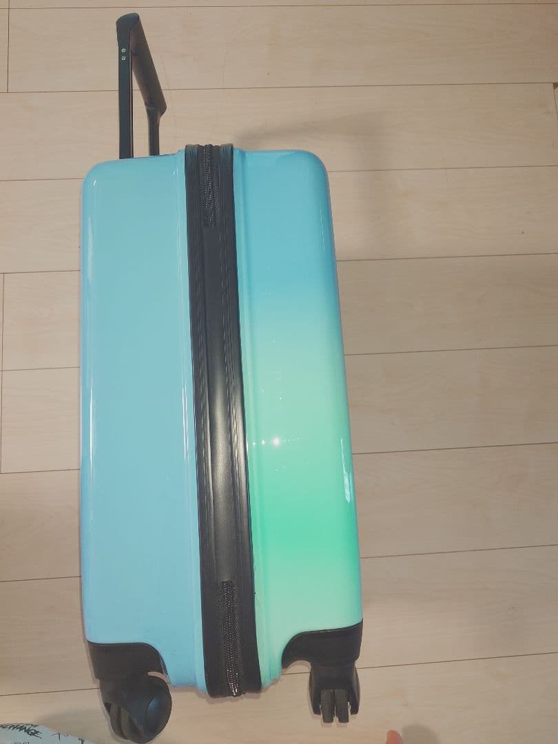 ☆サンリオ　スーツケース　☆