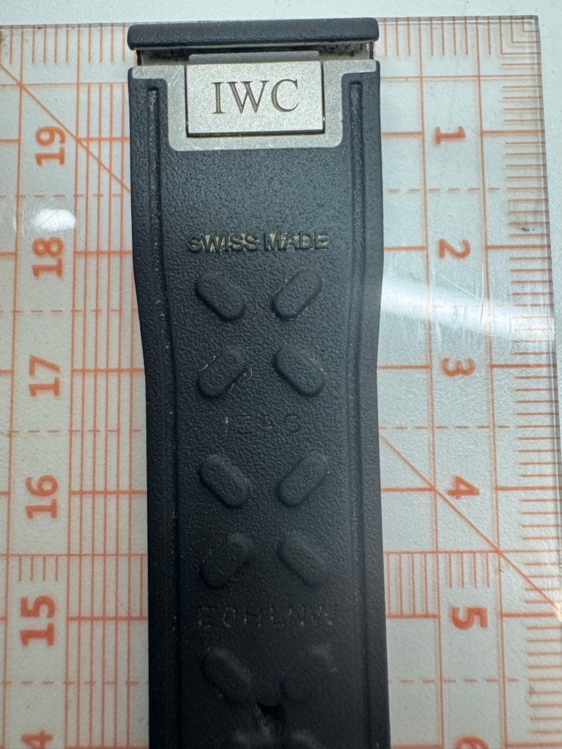 IWC ブラックラバーベルト 箱などあり