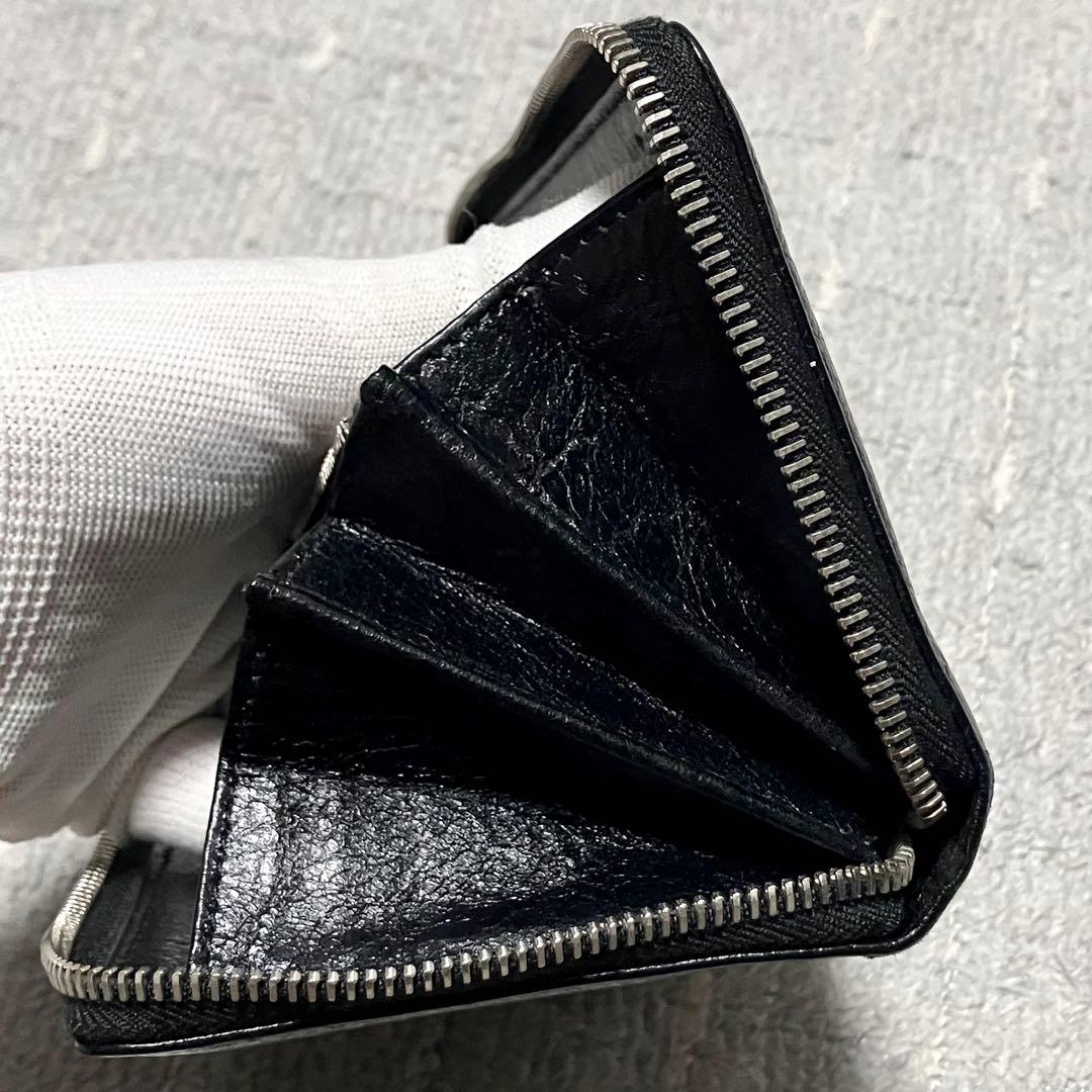 バレンシアガ［シワ加工］ラウンドジップ　長財布　ブラック　レザー　シルバー