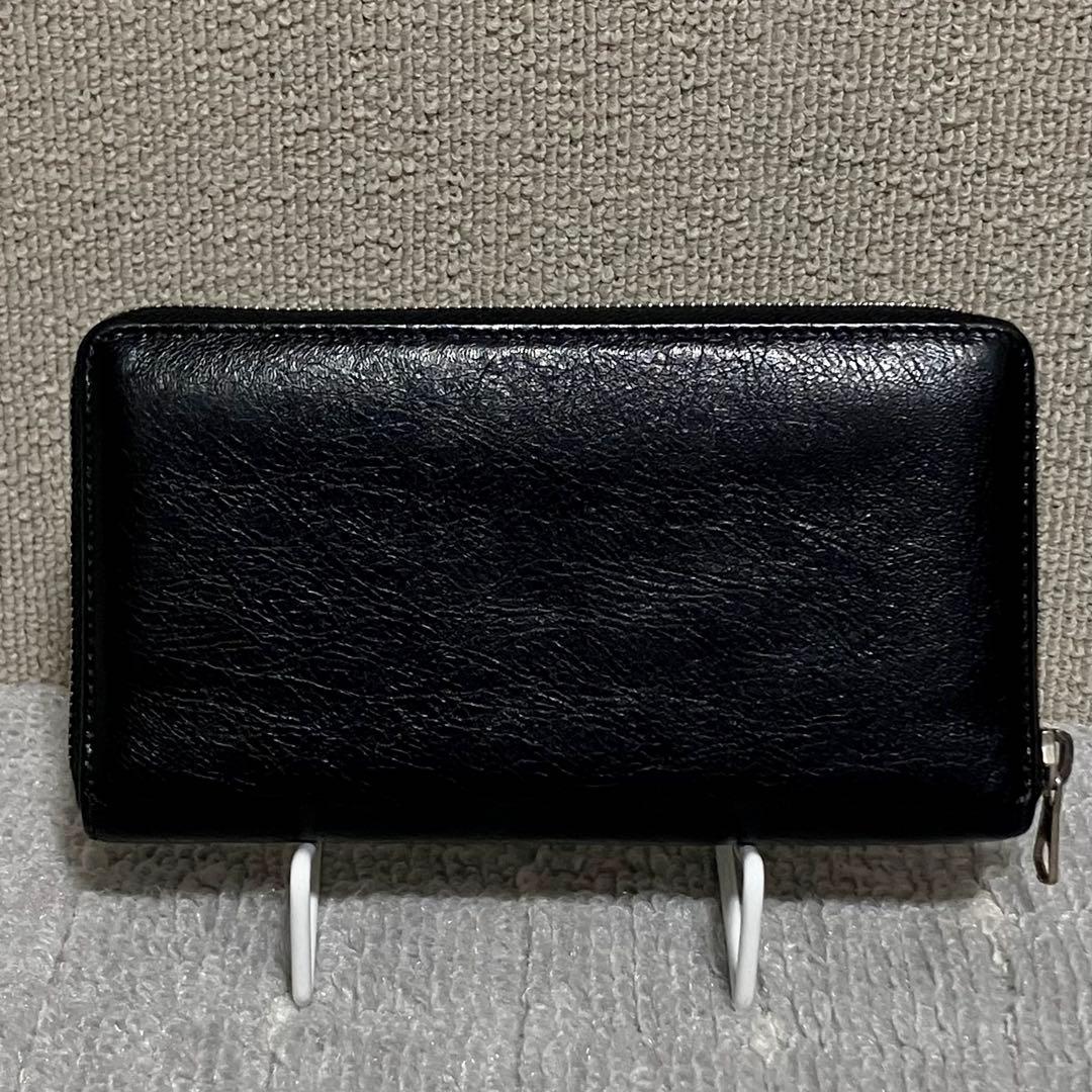 バレンシアガ［シワ加工］ラウンドジップ　長財布　ブラック　レザー　シルバー
