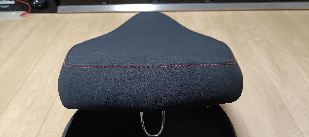 パーティーアップ製　フラットシート　シグナスX　2型