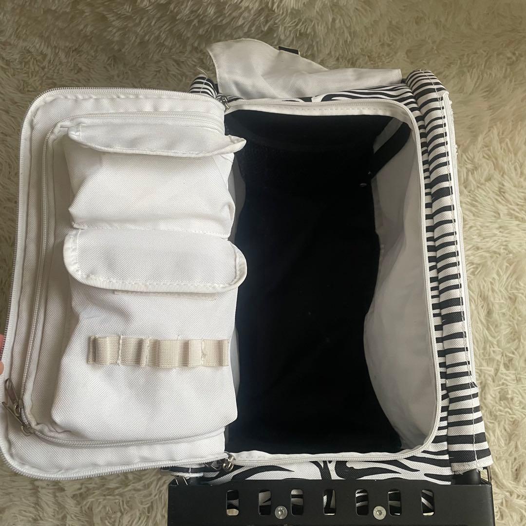 【希少デザイン】zūCA ゼブラ柄 キャリーカート　座れる　光るタイヤ