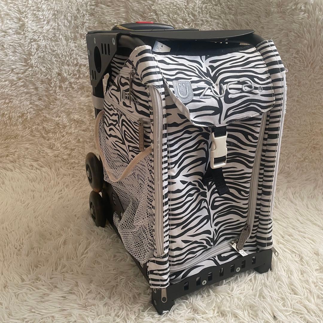 【希少デザイン】zūCA ゼブラ柄 キャリーカート　座れる　光るタイヤ