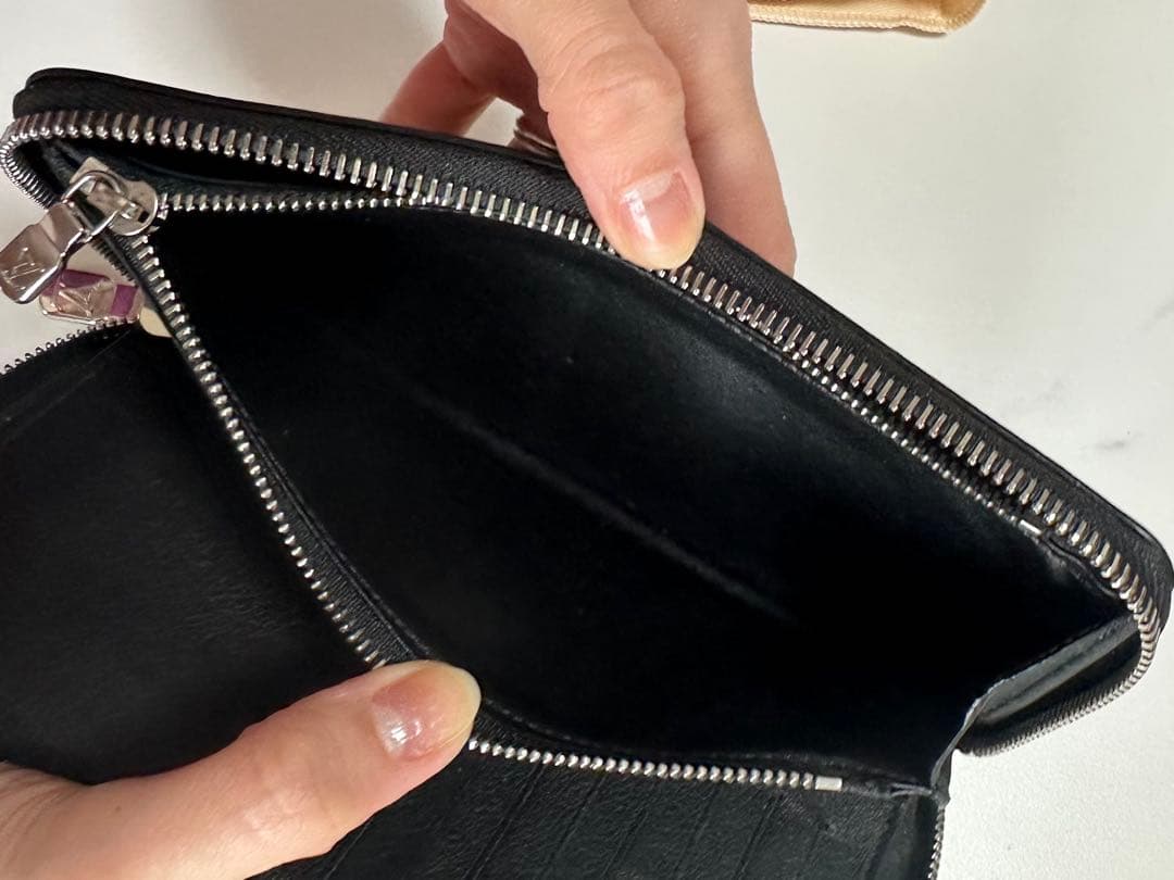 美品✨LOUIS VUITTONメンズ長財布