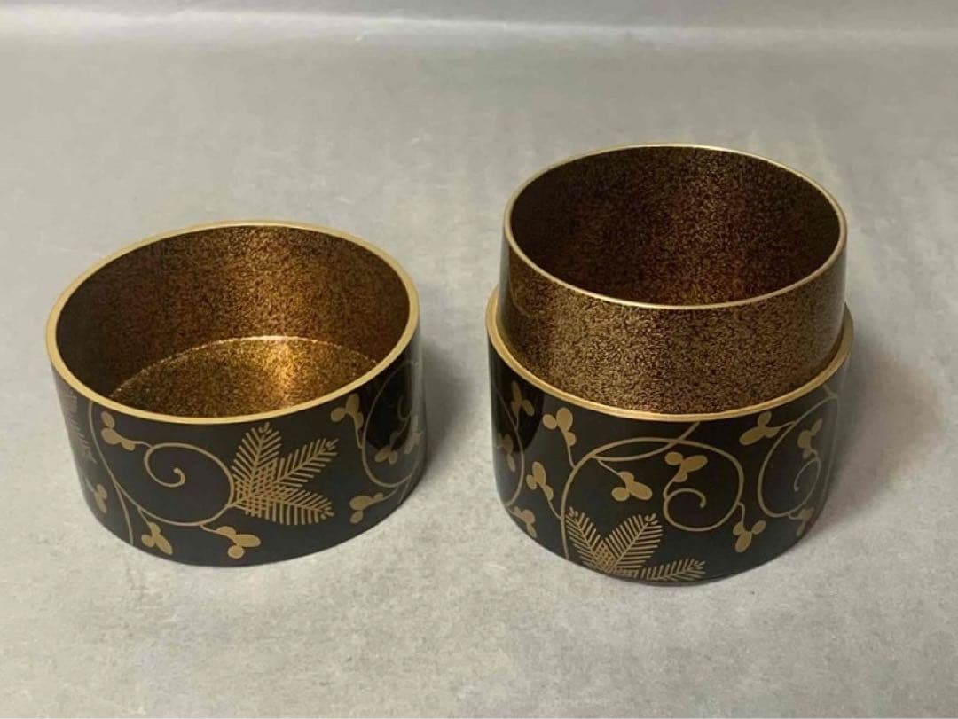 茶道具　松唐草中次　孝雄