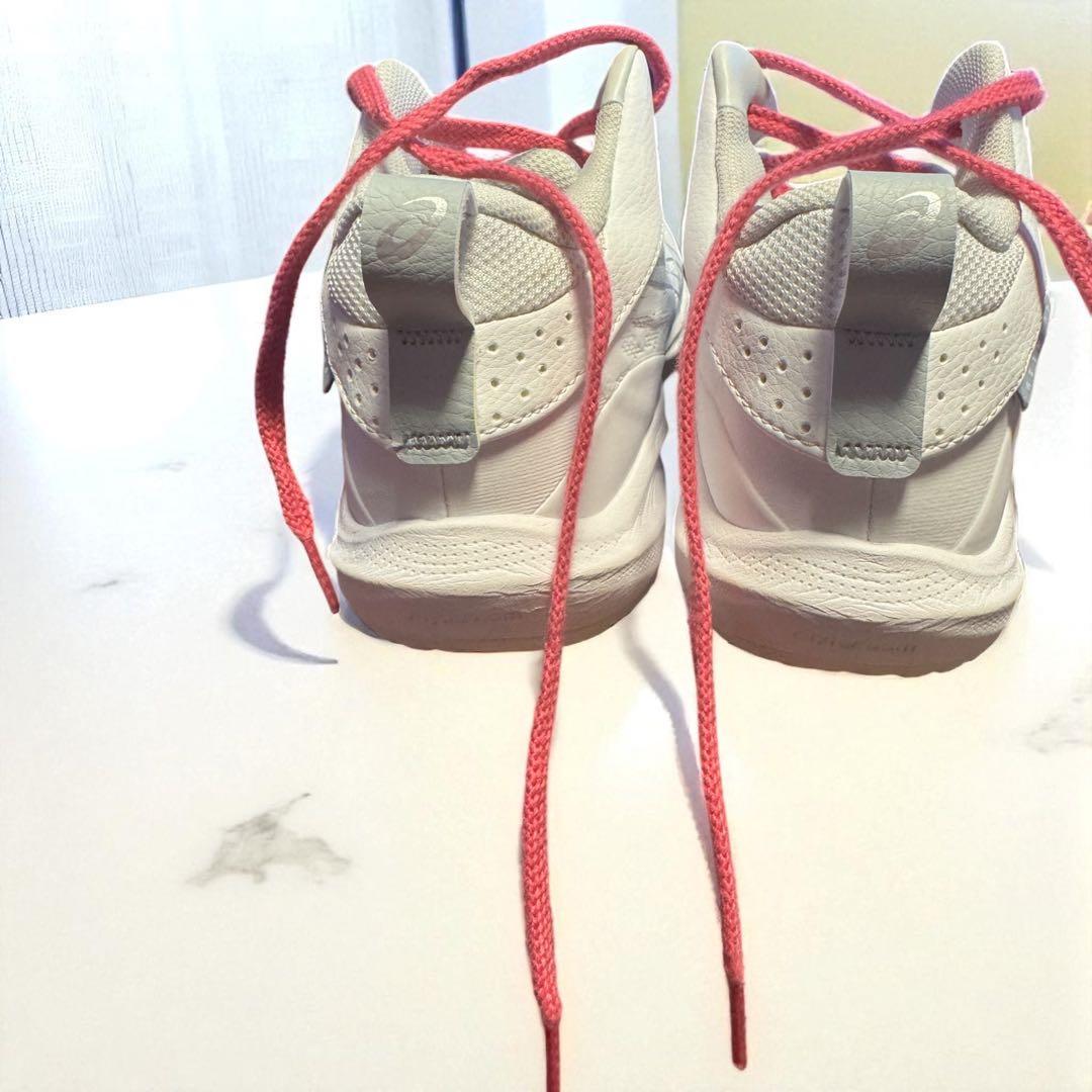 ASICS バスケットシューズ ハイカット ホワイト/ピンクタイムサービス中‼️