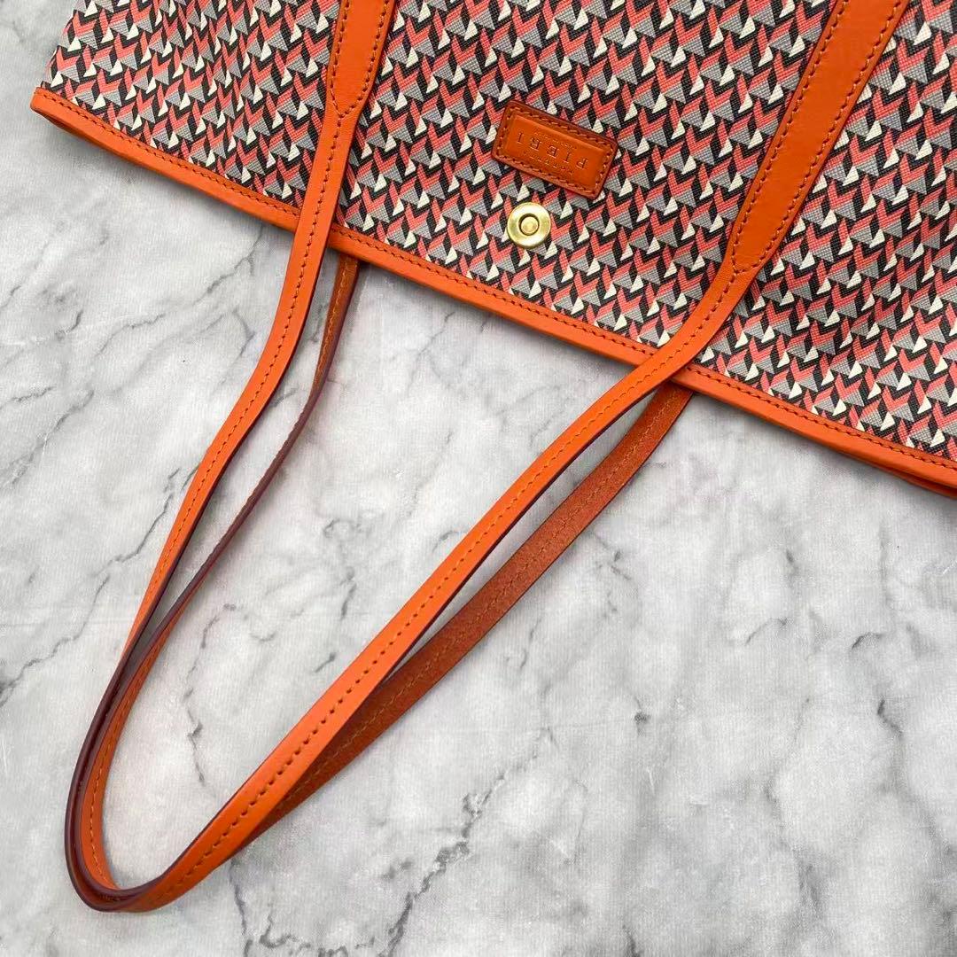 未使用　ロベルタピエリ　KAGO トートバッグ　肩掛け　大容量　A4 オレンジ