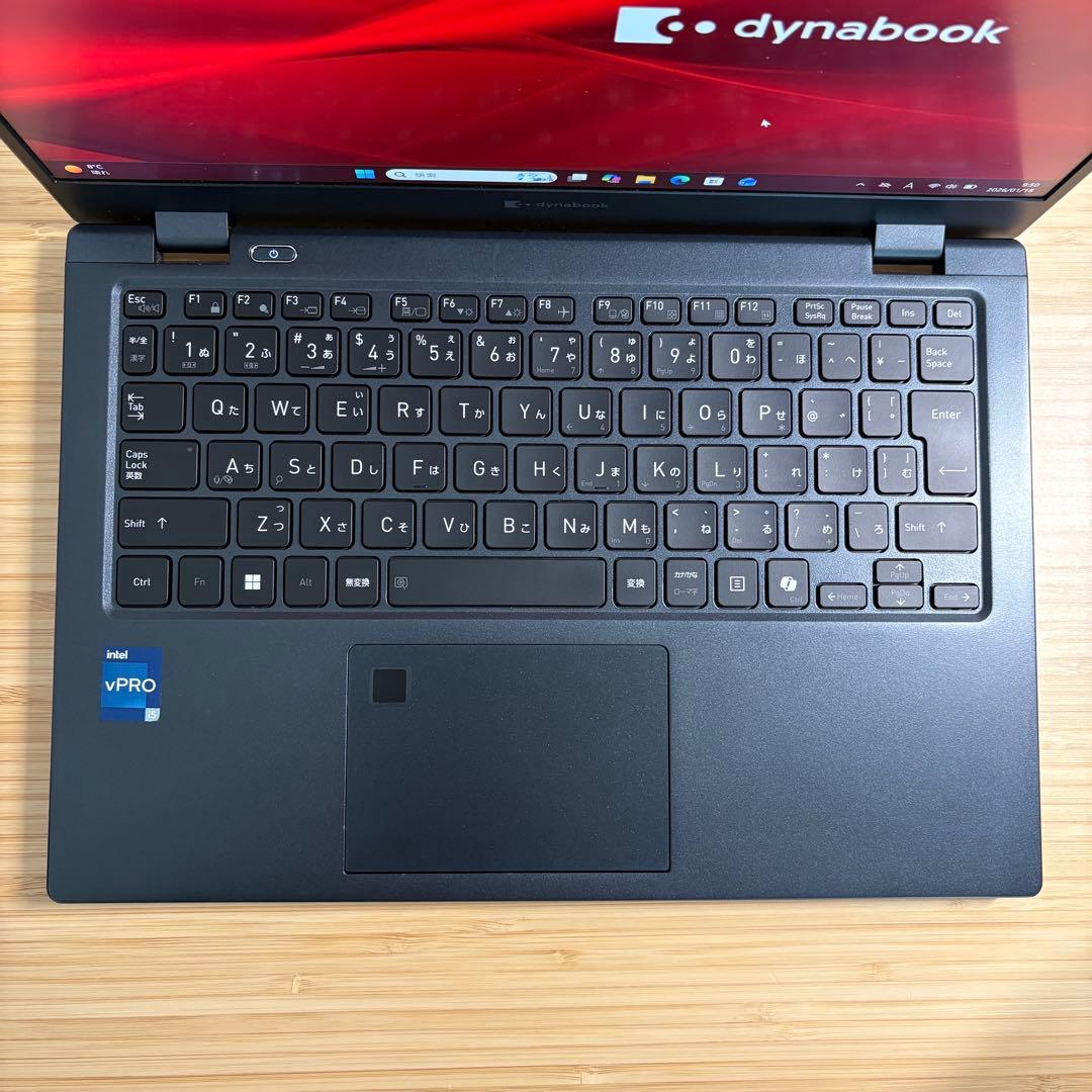 美品 東芝 2024年モデル 13世代 i5/FHD/16G 軽型 office