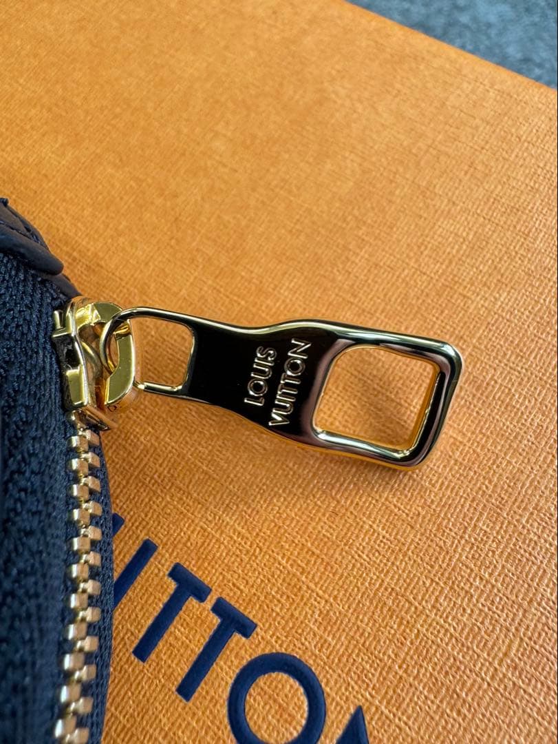 LOUIS VUITTON ルイヴィトンNIGO ダック チャーム