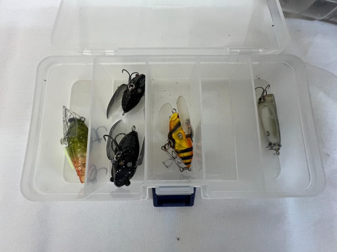 最終値下渓流ルアー　新品＆中古ルアーセット、ケース付　まとめ売り