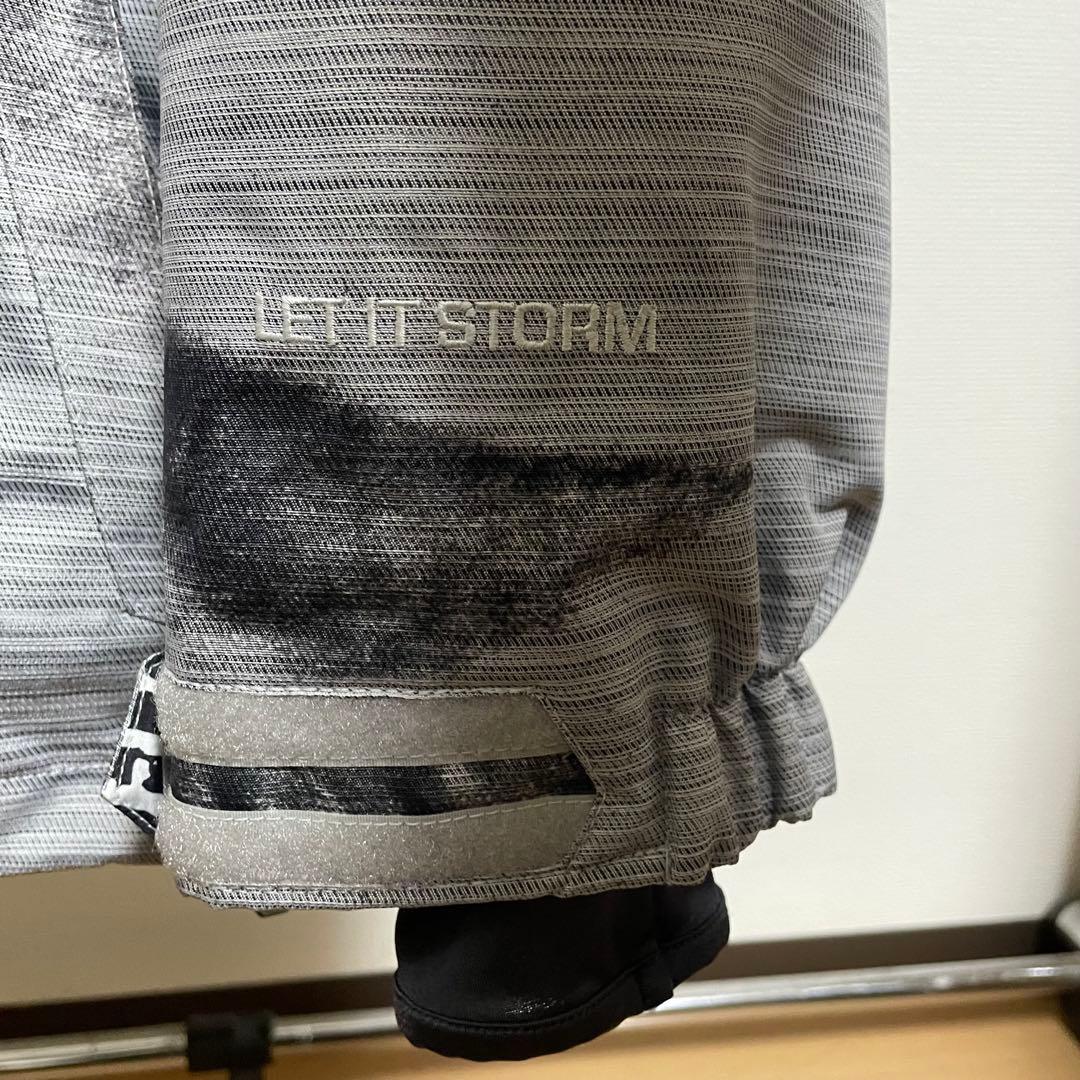 【極美品】VOLCOM IMMORTAL JACKET【M】スノーボードウェア