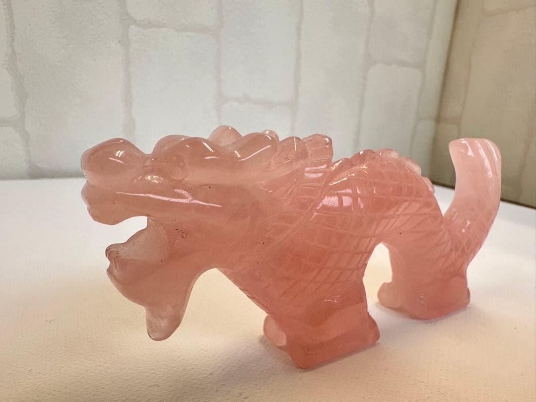 ひろみ ローズクォーツ　ドラゴン　龍　辰年　天然石