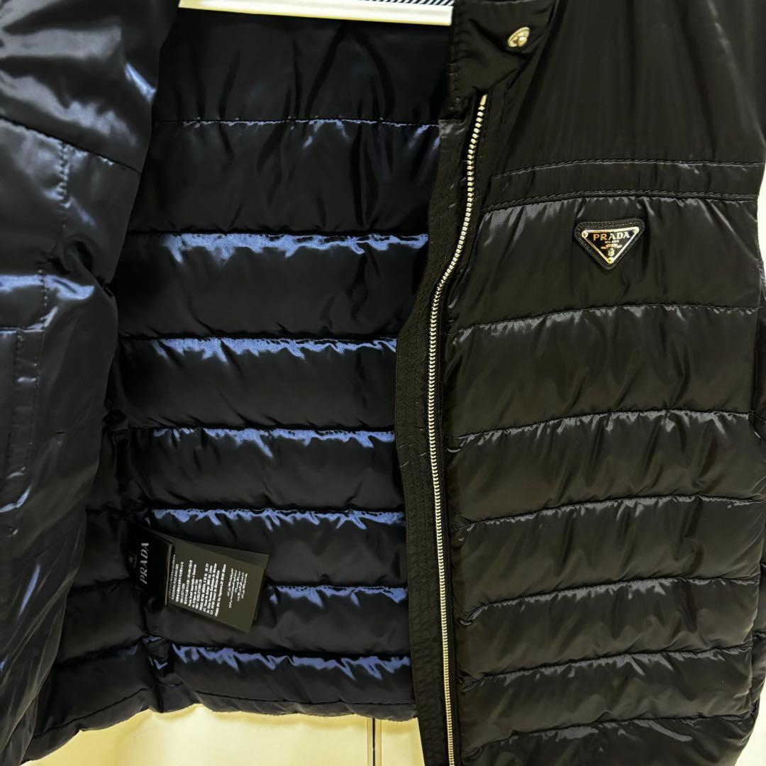 プラダ　PRADA ダウンベスト　レディース