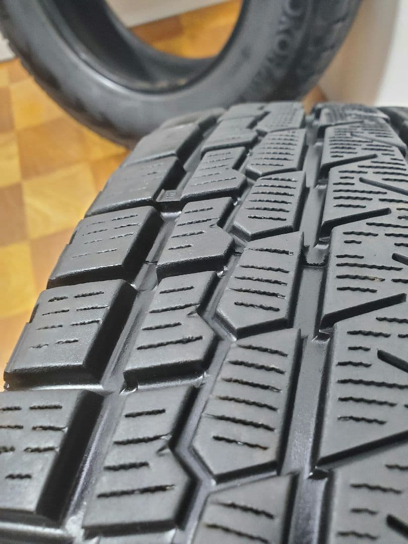 215/70R15 スタッドレス ヨコハマ G075