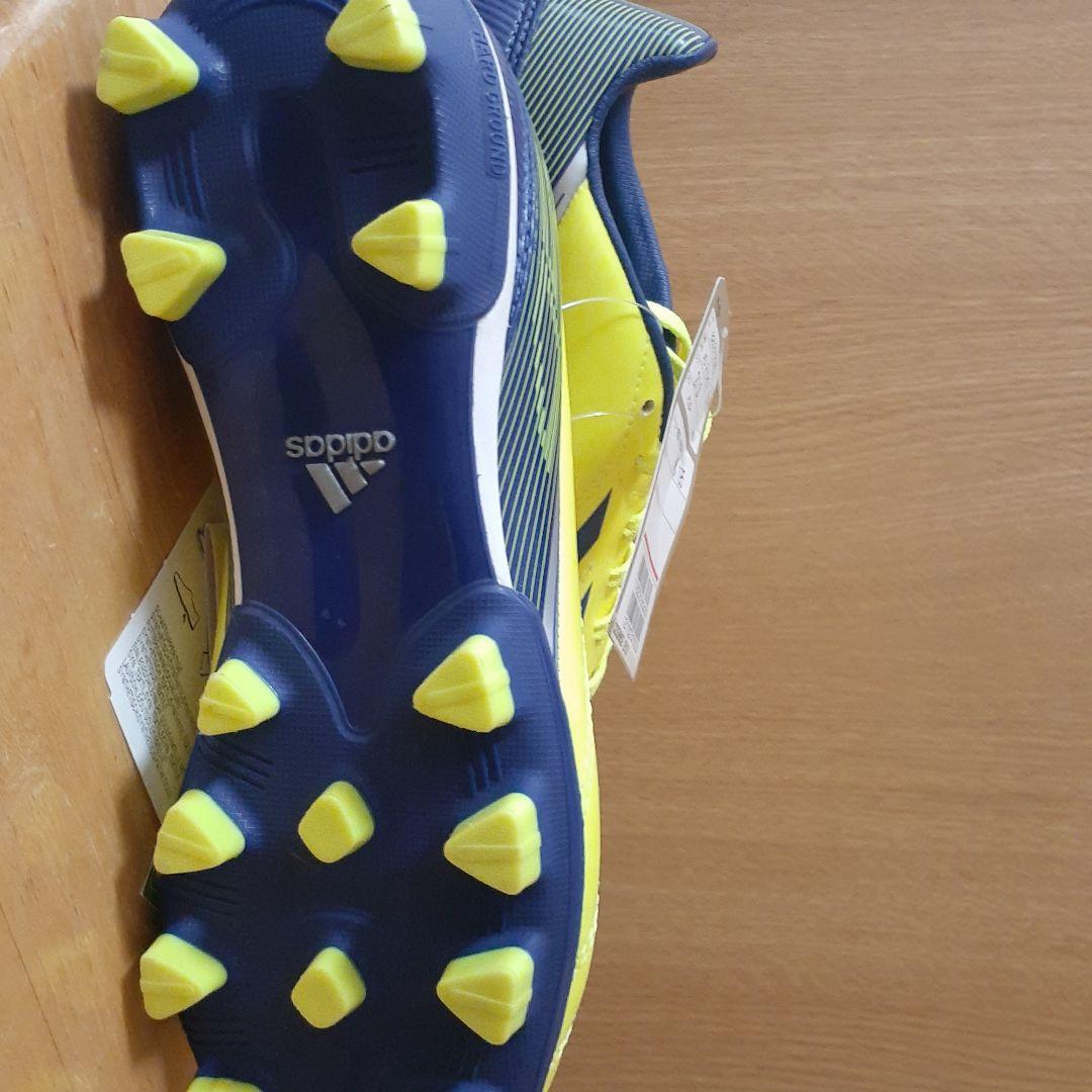 新品・未使用　サッカースパイク
