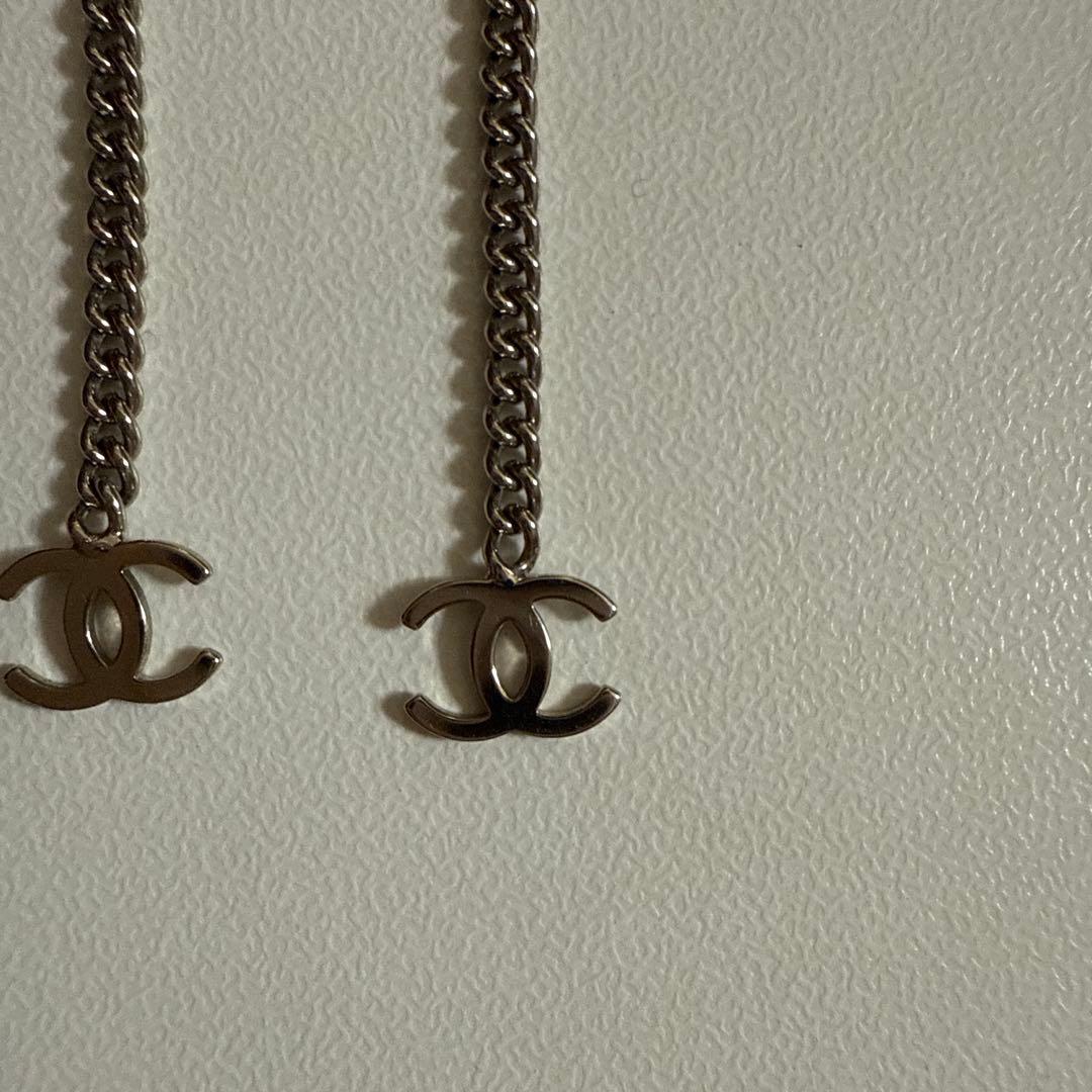CHANEL チェーンピアス