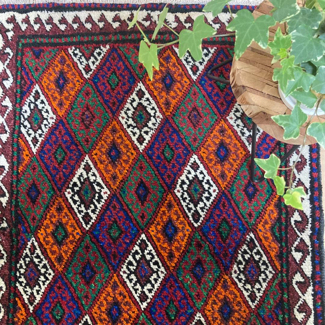 ペルシャ絨毯　バルーチ　ヴィンテージラグ　トライバルラグ　116x71~76㎝