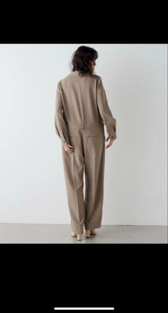 ※本日より日曜日まで値下げ‼️テーラーカラージャンプスーツ ベージュ