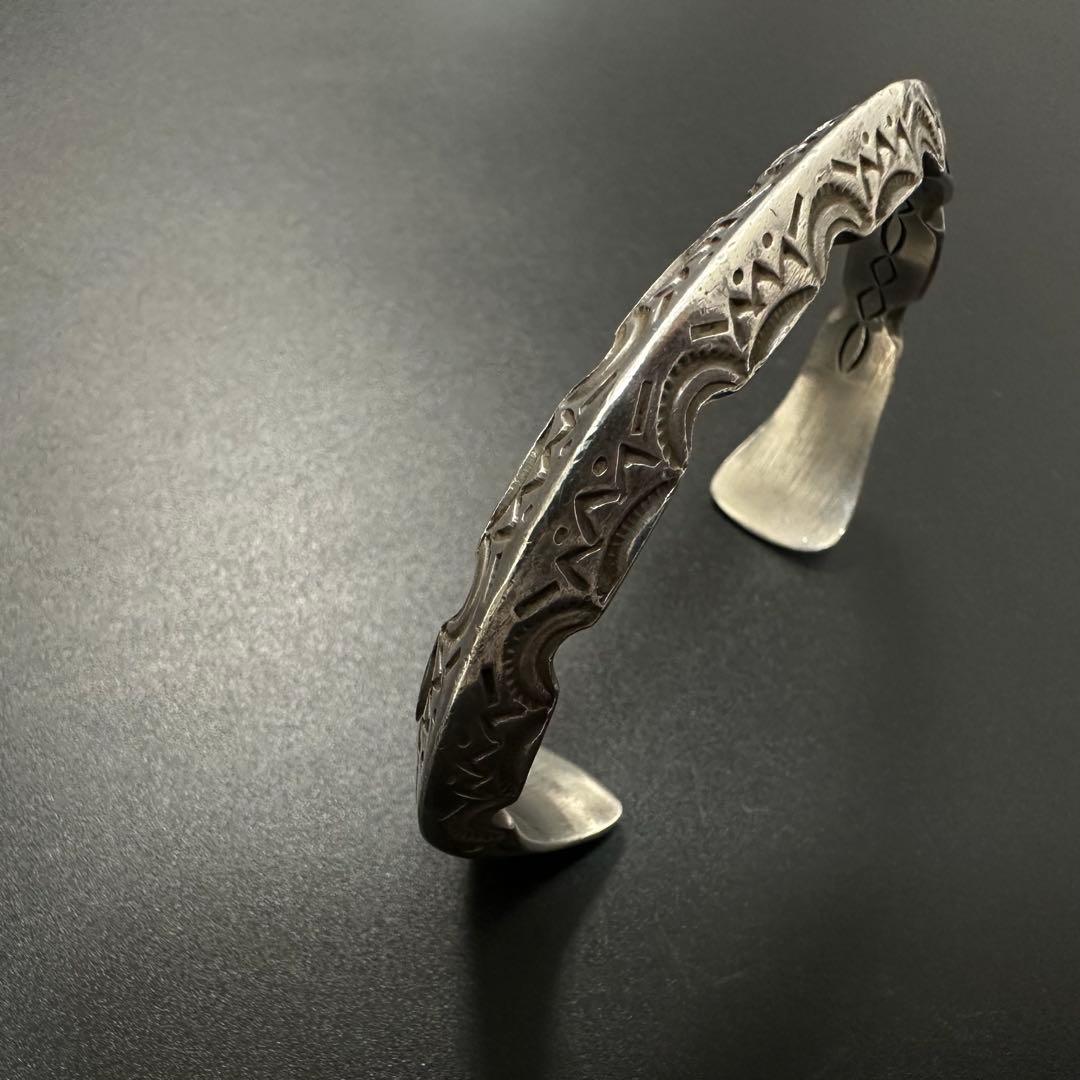 Navajo Ray Adakai ヘビーゲージ バングル 筆記体