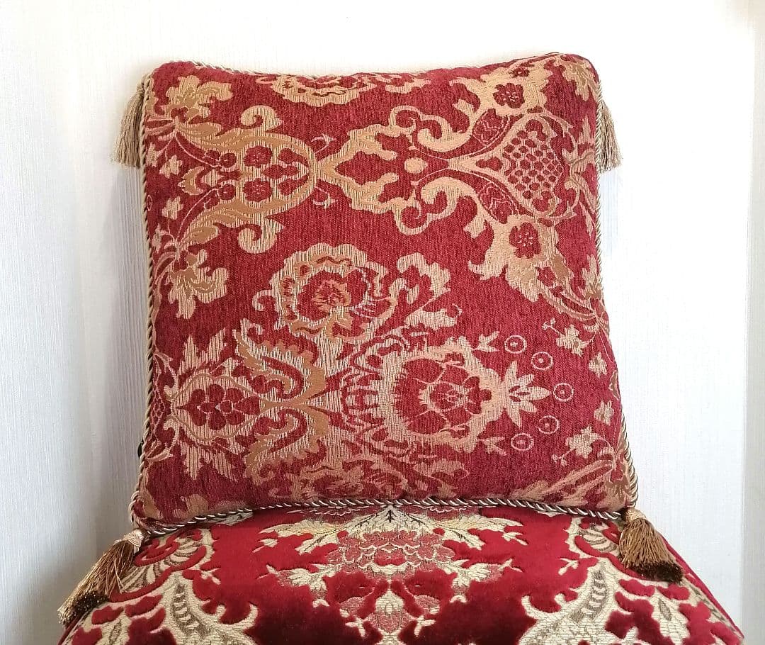 i■ 【 新品 】人気 ジェニファー テイラー クッション レッド プリンセス