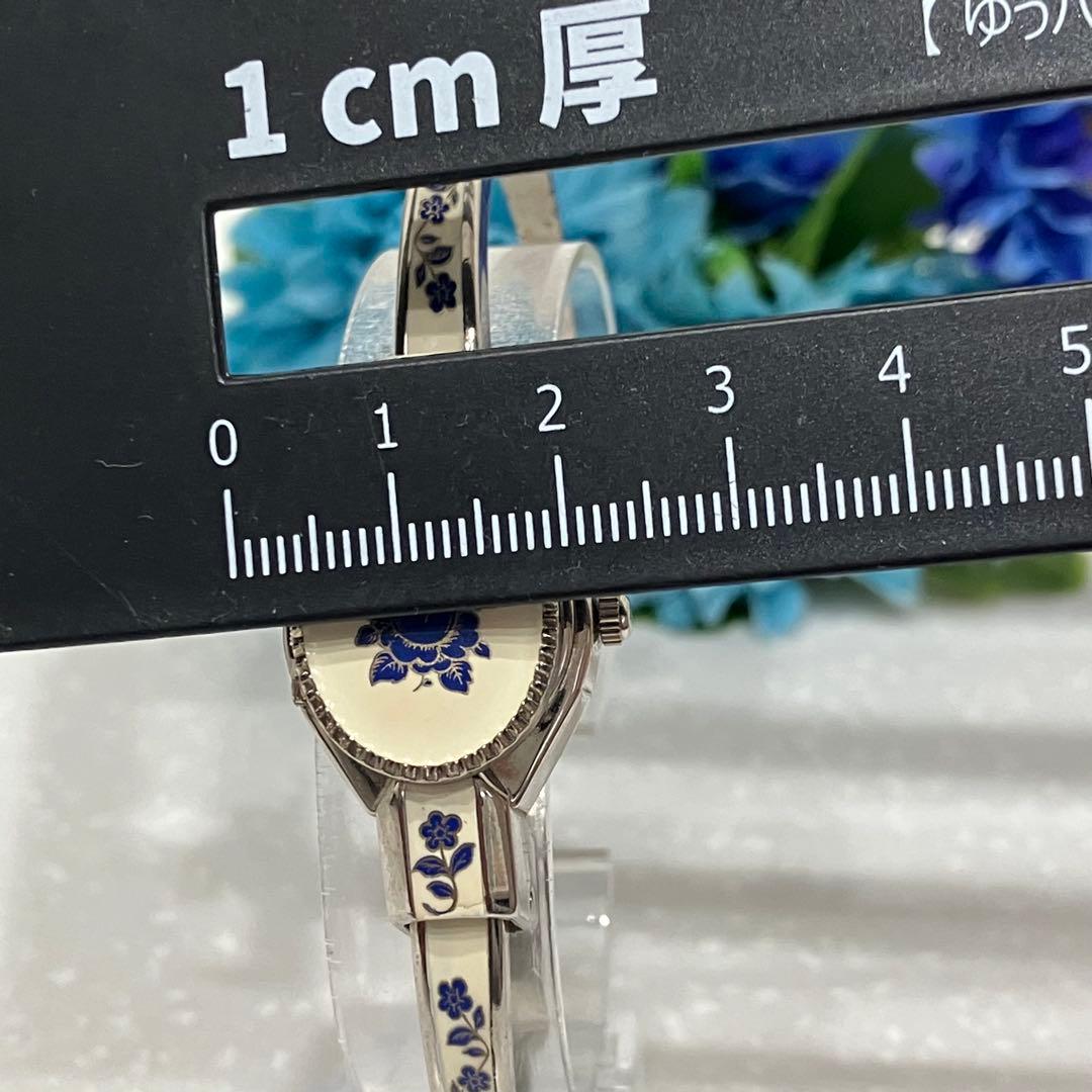 André Mouche ブレスレットウォッチ　花柄クォーツ腕時計　稼働品