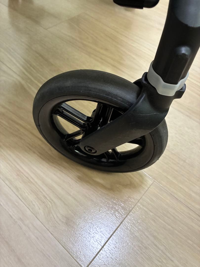 cybex サイベックス　メリオカーボン　2023年　保証付（9月20日まで）