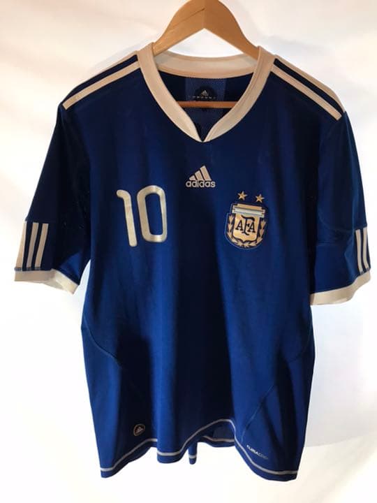 正規品adidasアルゼンチン代表「10」リオネル・メッシ半袖2XOユニフォーム