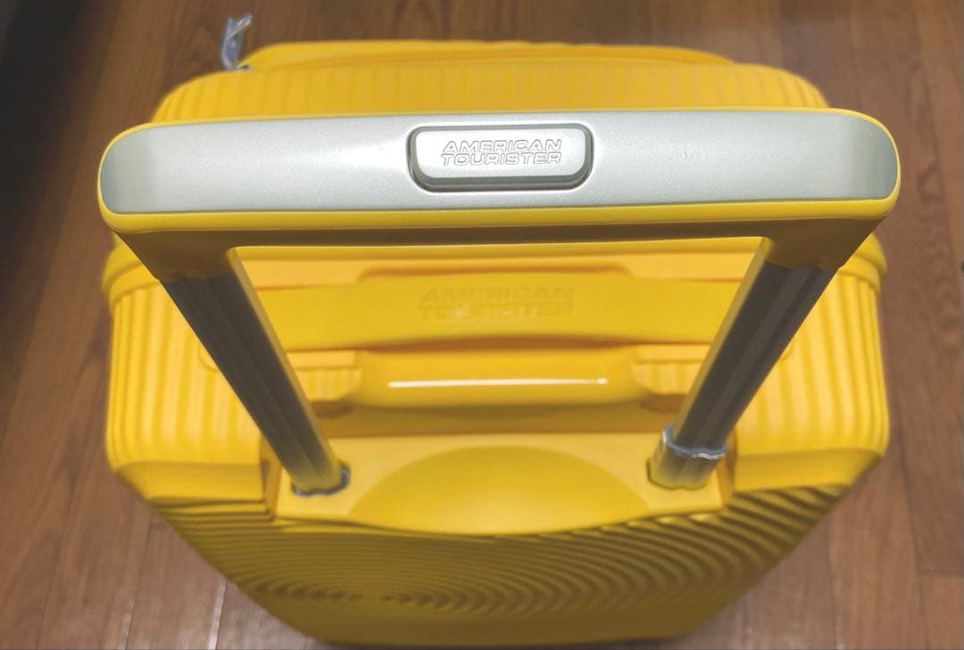。アメリカンツーリスター　 キャリーケース　イエロー（約47×35×25）