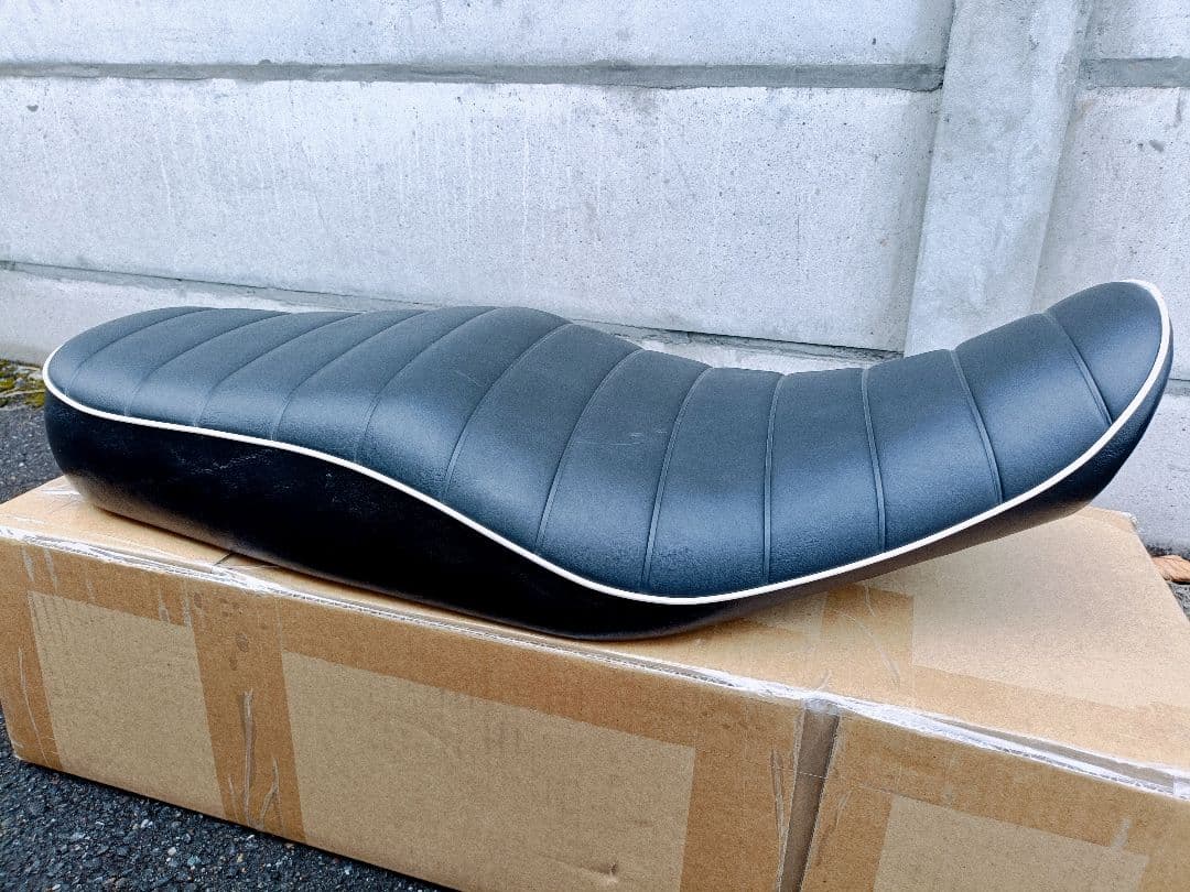 美品 カワサキ 純正 ローシート W650 W400用 ダウン (デイトナ)