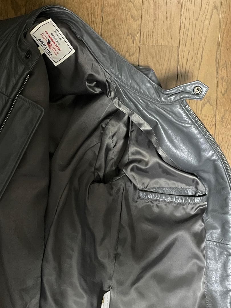最終価格【美品】 AVIREX レザージャケット　グレー（Lサイズ）
