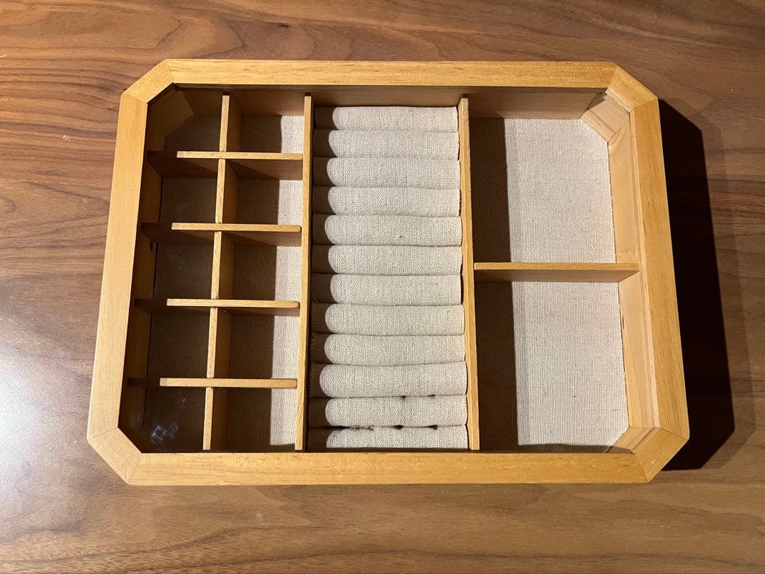 ZARA  ウッドジュエリーボックス