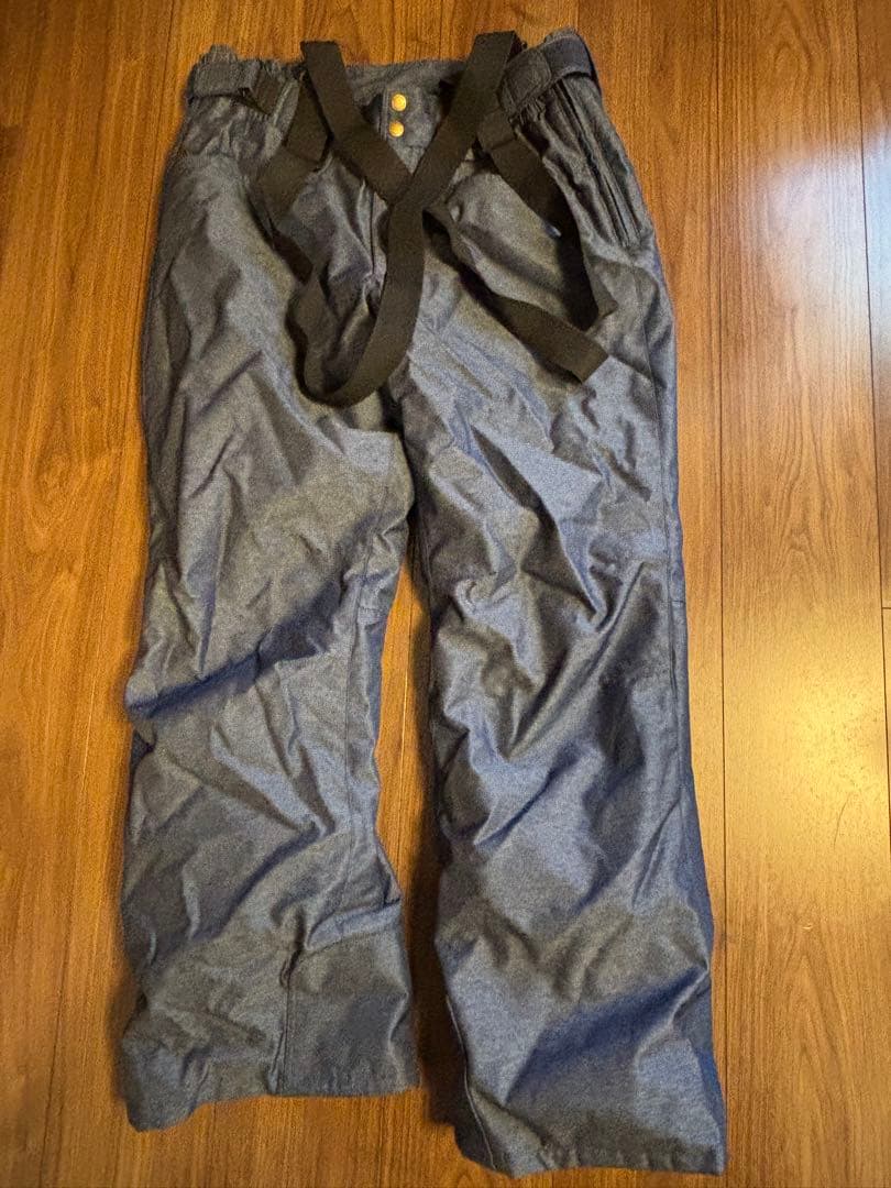 ONYONEスキースノボー雪山ウェア　上下セットメンズ身長175 L