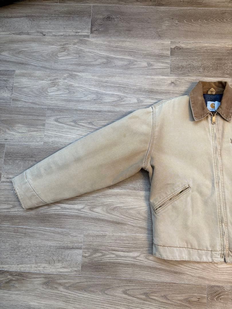 即購入OK！早い者勝ち！ Carhartt ベージュジャケット