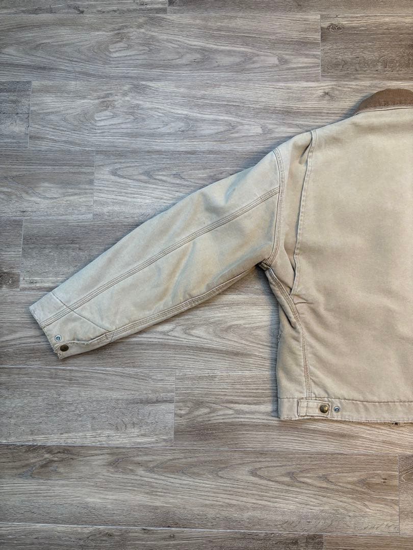 即購入OK！早い者勝ち！ Carhartt ベージュジャケット