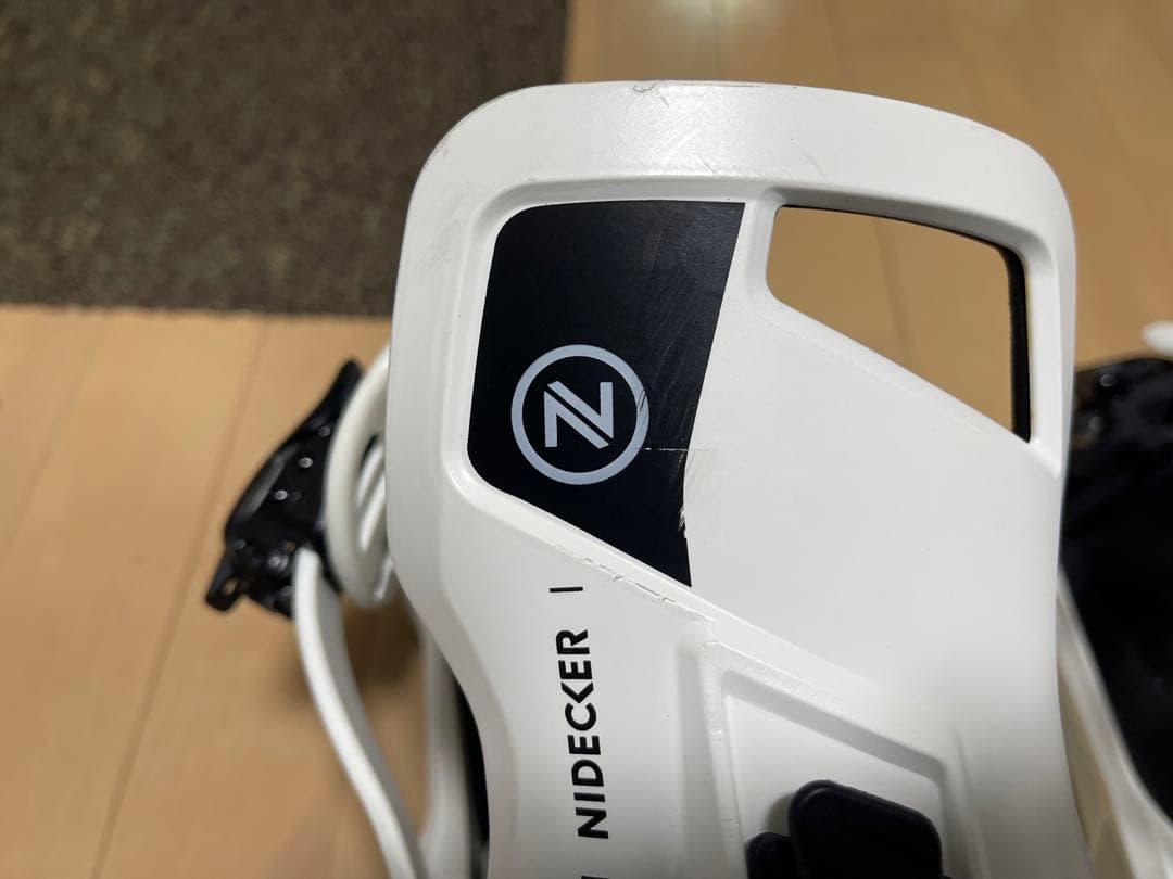 NIDECKER スノーボードビンディング ホワイト　Mサイズ
