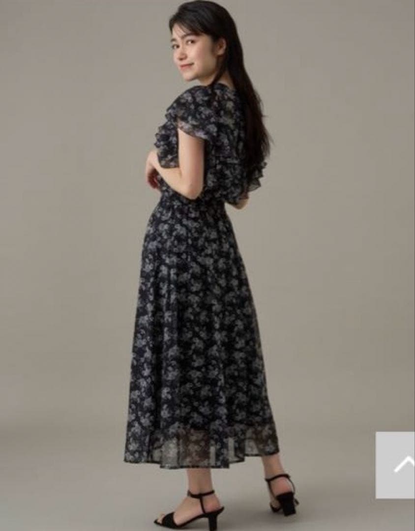 ANAYI ラインフラワープリントラッフルソデブラウス 定価¥31,900