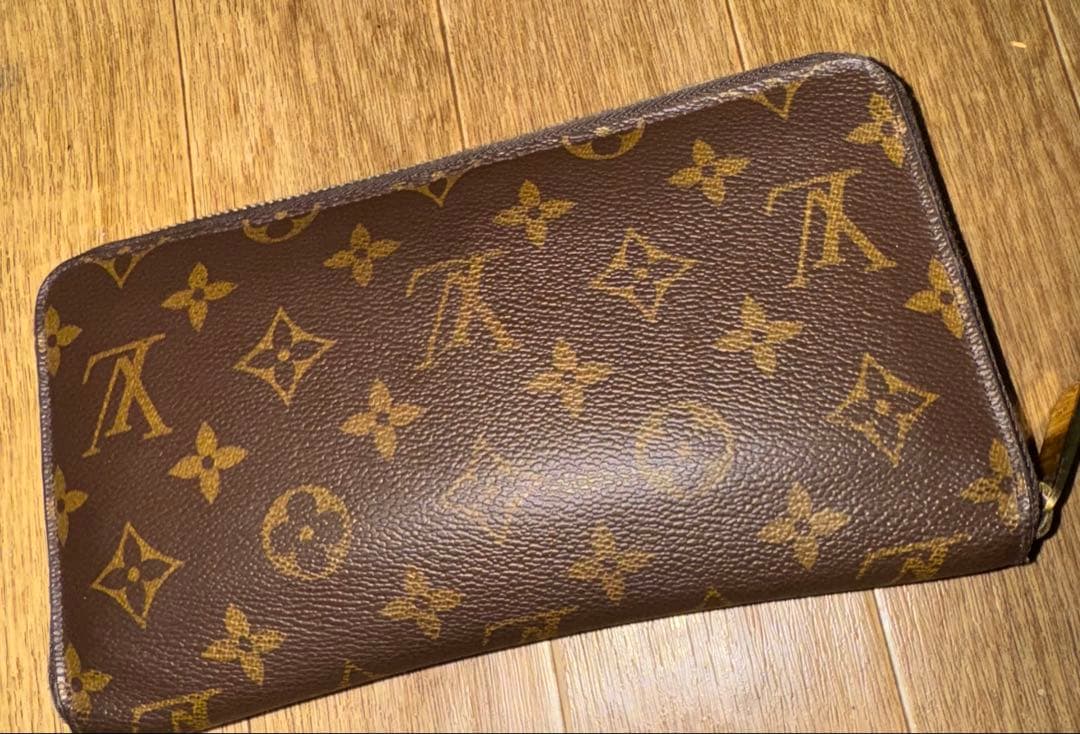ルイヴィトン モノグラム ジッピーウォレット　ラウンドファスナー 長財布