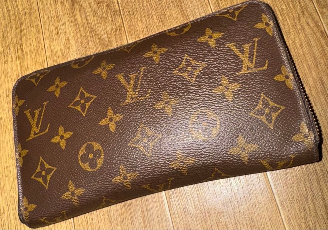 ルイヴィトン モノグラム ジッピーウォレット　ラウンドファスナー 長財布
