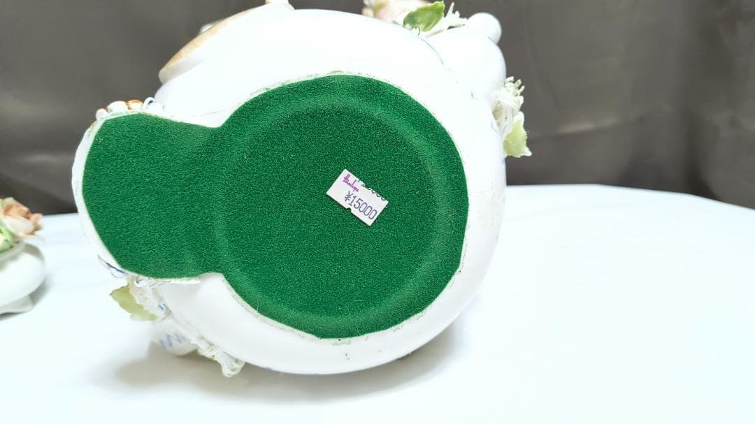 陶花　ビスクドール人形　ドイツ製　Goebel　うさぎティーポット　陶器
